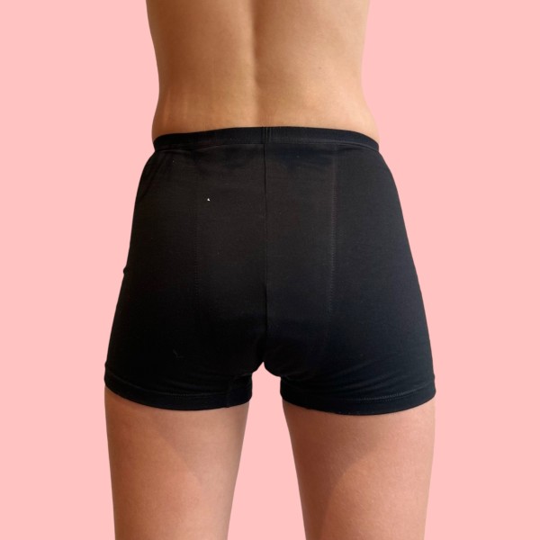 Shorty Menstruel pour ado Pablo Noir – Protection Flux Léger à Abondant | Descapucines